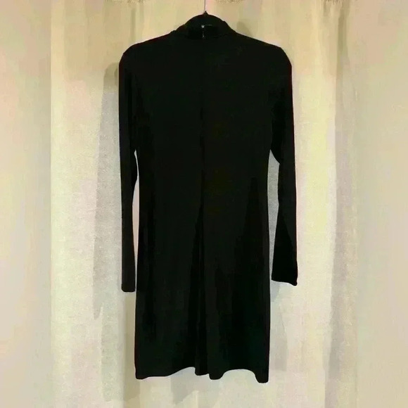Women’s Black V-Cut Express Dress - Picture 2 of 5